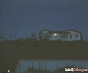 Siyah bir fahişe ile en güzel seks videosu sarışın