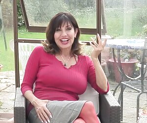 Jennifer tanrıça fiziksel ceza, tanrıça ibadet ve tükürmek oral seks videos