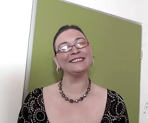 Banyo seks videosu izlemek gösterisi