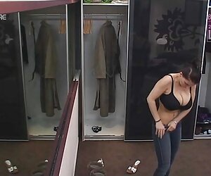 Kızıl saçlı mutlu çok güzel seks videosu kıçını